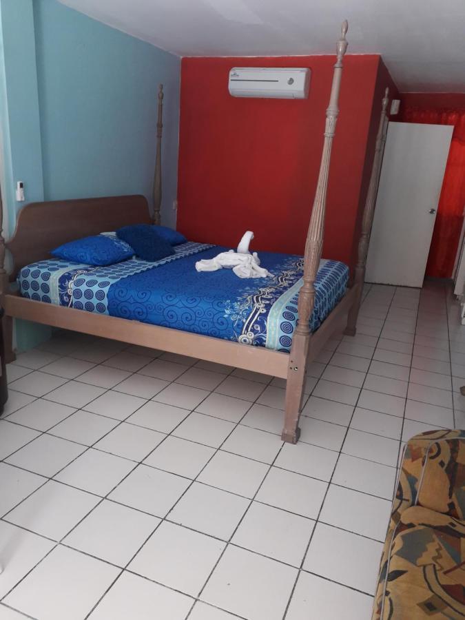 Bay Heights B&B Gros Islet Esterno foto
